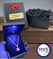 Işıklı Kutusunda 925 Ayar Gümüş Lotus Kolye - Kişiye Özel Siyah Hediye Kutusunda