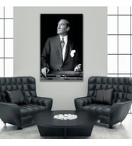 Tekli Dikey Kanvas Ofis Tablosu Yukarı Bakan Atatürk Portresi