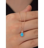 925 Ayar Gümüş Minik Opal Taşlı Damla Kolye Kadın Gümüş Kolye