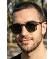 SUNSTOP UV400 Polarize Unisex Mat Siyah Renk Güneş Gözlüğü 1370 C0101M - Esnek ve Dayanıklı Çerçeve
