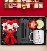 Yılbaşına Özel Üçlü Peluş Ayıcık Buketi & Tasarım Mum & Kişiye Özel Defter & Deri Kılıflı Touch Pen Kalem & Tasarım Kupa Hediye Seti (Gold)