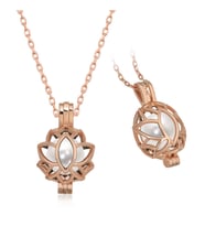 Gümüş Rose Beyaz İnci Kafesli Lotus Kadın Kolye