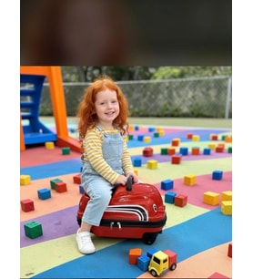 LuxeKid ABS Renkli Çocuk Valizi – Çocuklar İçin Şıklık ve Dayanıklılık