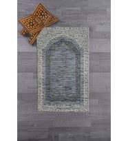 EVDEYA Dijital Baskılı Yıkanabilir Kaliteli Şık Namazlık Seccade 70x130 cm, SECCADE-9-GRİ, (Gri)