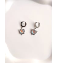 Kadın Paslanmaz Çelik Silver Opal Taşlı Kalp Küpe