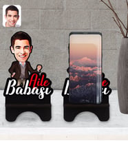 BK Gift Kişiye Özel Aile Babası Karikatürlü Ahşap Biblo Telefon Standı-1