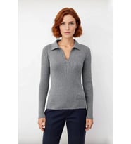 Kadın Polo Yaka Fitilli Triko Kazak Modern Fitted Tasarımıyla Casual Şıklığı Soğuk Havalarda