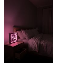 Aşkın En Işıltılı Hali: Kalp Temalı Dekoratif Led Gece Lambası Pembe