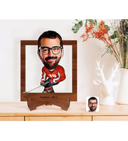 BK Gift Kişiye Özel Hokeyci Karikatürlü Ahşap Standlı 3D Biblo-1 (Beyaz)