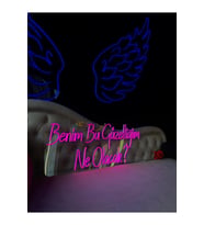 Benim Bu Güzelliğim Ne Olucak? Yazılı Neon Tabela