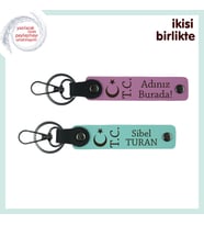 Kalpten Kalbe Giden Vatanlı Hediye – Sevgiliye Ay Yıldız TC Deri Anahtarlık 2'li Set, Pembe-Turkuaz (Çok Renkli)