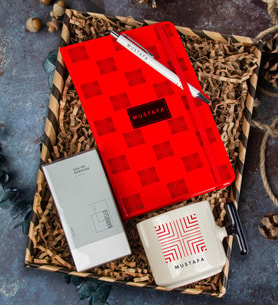 eJOYA Kişiye Özel Defter Kalem & Latte Kupa & Bargello 709 Erkek Parfüm Hediye Kutusu 112631