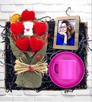 Kişiye Özel Fotoğraflı Set  YEŞİL Kalp Buketi ve Kahve Fincanı (Pembe)