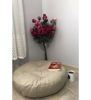 Bej Rengi Yuvarlak Mini Yer Pufu Minderi
