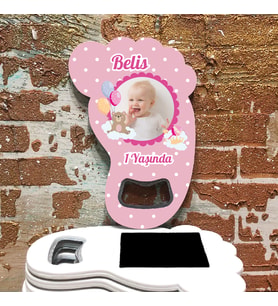 Ayak İzi Açacaklı Hediyelik Magnet - Pembe Kız Bebek - Resimli Magnet