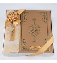 Kuran +  Seccade +  Tesbih Hediye Seti (Orta Boy, Ekonomik Cilt, Desenli Kutu, Gold)