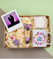 Kişiye Özel Beyaz Instagram Çerçeve& Baskılı Kupa& Lila Renkli Oje& Eyüp Sabri Tuncer El Kremi& Lotus Çiçeği Model Beyaz Renkli Mum Hediye Seti