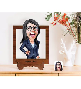 BK Gift Kişiye Özel Kadın Patron Karikatürlü Ahşap Standlı 3D Biblo-4 (Beyaz)