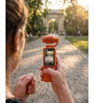 4K Ultra HD Gimbal Kamera Sabitleyici ve 180 Derece Hareketli Lensli Vlog Kamera