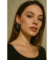 Black Orchid Elegance El Yapımı Siyah Orkide Küpe - Zarif ve Şık