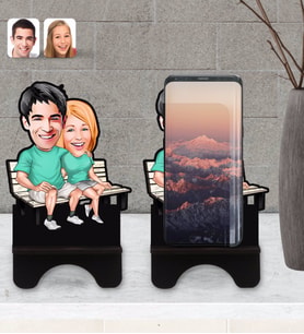BK Gift Kişiye Özel Sevgililer Karikatürlü Ahşap Biblo Telefon Standı-55