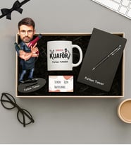 Kişiye Özel Fotoğraflı Kuaför Tasarımlı Biblo,Beyaz Kupa,Defter Ve Kalem Hediye Seti (STD)