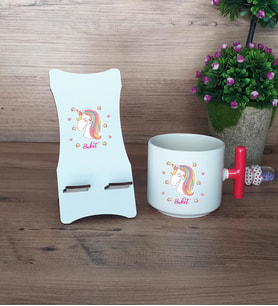 Unicorn Hediye Sepeti Kupa Bardak T Kulplu ve Ahşap Telefon Standı Kadın Arkadaşa Doğum Günü Hediyesi (Model 1)