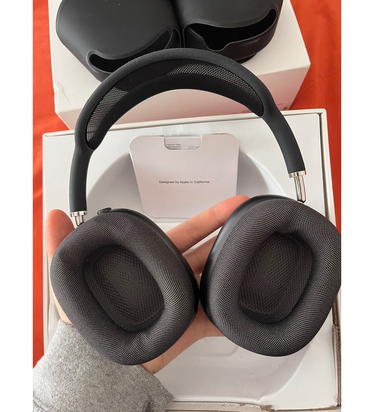 airpods-max-kcm73489656-1-