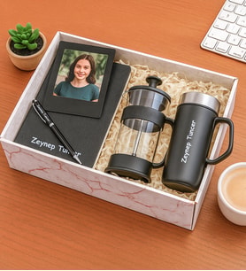 Kişiye Özel Fotoğraflı Çerçeve,Defter,Kalem,French Press Ve Termos Hediye Seti (Siyah)