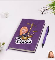 BK Gift Kişiye Özel Kadın Avukat Karikatürlü Mor Termo Deri Defter Kalem Seti Model 4