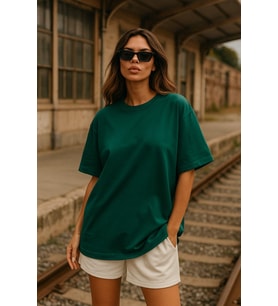 Kadın Yeşil %100 Pamuk Oversize Basic Tişört – Rahat Kalıp Relaxed Bisiklet Yaka T-Shirt