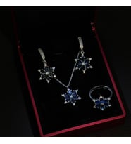 925 Ayar Gümüş Lotus Set - Işıklı Kutuda Set Kolye - Küpe - Yüzük Set (Koyu Lacivert - Açık Gri)
