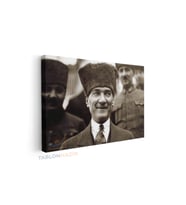 Yatay Kanvas Duvar Tablosu Gulen Ataturk Salon Tablosu Ofis Tablosu Yeni Ev Hediyesi Dekorasyon