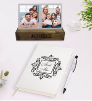 BK Gift Kişiye Özel 2 Fotoğraflı Dekoratif Ahşap Stand ve Beyaz Defter Kalem Hediye Seti