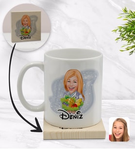 BK Gift Kişiye Özel Kadın Diyetisyen Karikatürlü Beyaz Kupa Bardak ve Ahşap Bardak Altlığı Hediye Seti - Model 1