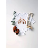 Unisex Bebek Gökkuşağı Ve Yaprak Baskılı Body Zıbın