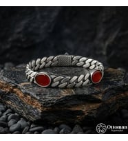 Kırmızı Taş Detaylı Gümüş Bileklik