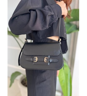Dellashop çapraz askılı içi astarlı kemer detaylı kadın siyah çanta