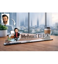 Kişiye Özel Banka Çalışanı Karikatürlü 30 cm Ayna Pleksi Masaüstü İsimlik - Banka Çalışanı Hediyesi İş Arkadaşına ve Meslek Sahibine Hediye