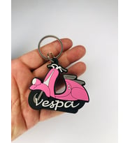 Vespa Motorsiklet Anahtarlık Pembe 8 cm Hediye Anahtarlık veya Çanta Süsü (Çok Renkli)