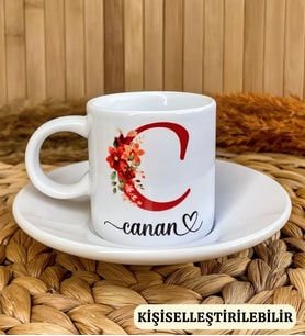 Kişiye Özel İsimli Kırmızı Harf Temalı Çiçekli Türk Kahvesi Fincanı