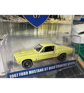 Greenlight 1967 Ford Mustang GT Fastback High Country Special 1/64 Model Araba
