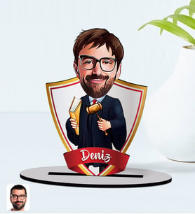 BK Gift Kişiye Özel İsimli Erkek Hakim Karikatürlü Ahşap Biblo Model-1