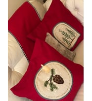 Ladies Design Kadife Kırlent Kılıfı Kozalak ve Kar küresi Desen Set