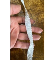 NAKIŞLI TRİKO PARLAK ŞERİT DİKİŞ BİYE EN 1 CM (1 METRE) (Beyaz)