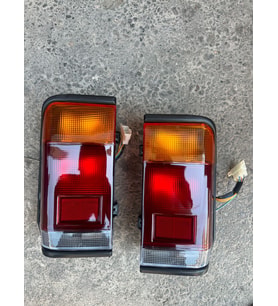 E2200 Mazda Sağ Sol Stop Lambası Set 1987-1998