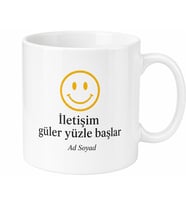 Halkla İlişkiler Öğrencisine Kurumsal İletişim Gülen Yüz Kupası Hediye