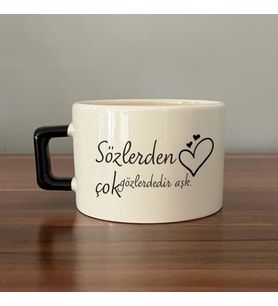 Sözlerden Çok Gözlerdedir Aşk Baskılı Siyah Kulplu C Fincan