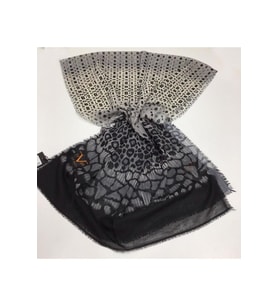 Etnik Desen Haiti Seri Şal Eşarp Askısı ile Birlikte 80x190 cm Gri Siyah-Eşarp