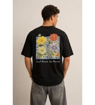 Erkek Floral Baskılı Tişört – Oversize Fit, Sırt Desenli “Small Moments Big Memories”